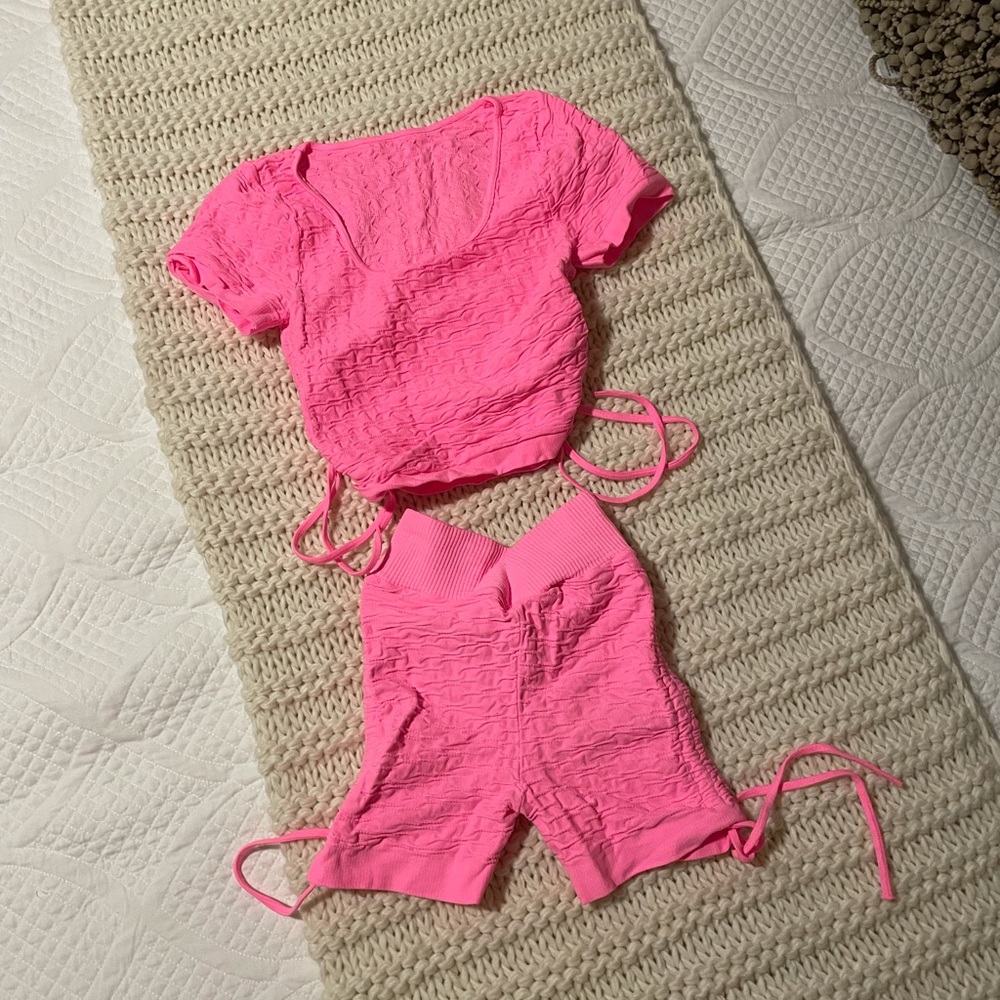 2 piece set